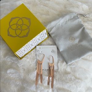 NWB Kendra Scott Rosegold earrings